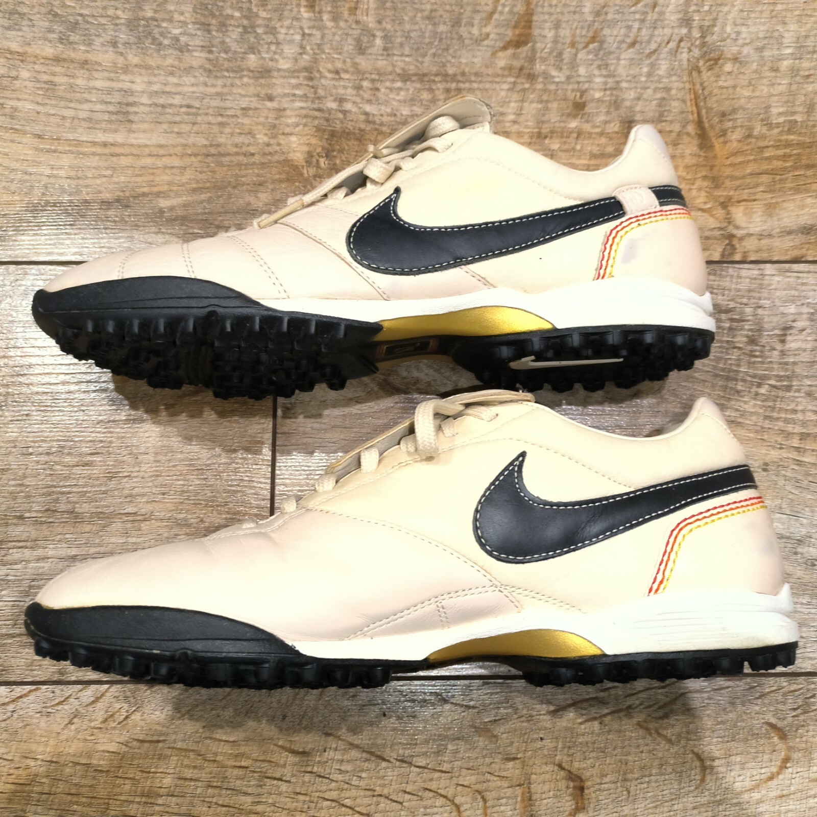 nike tiempo r10 turf