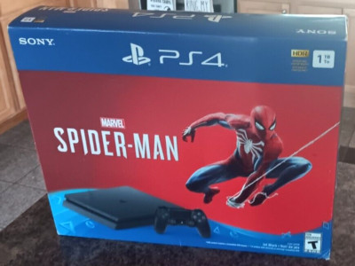 Sony PS4 PlayStation 4 Pro 1TB Marvel Spider-Man Box