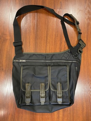 ACRONYM 3A−1メッセンジャーバッグ ACRONYM® - Black 3A-1 Shoulder Bag | HBX - Globally Curated