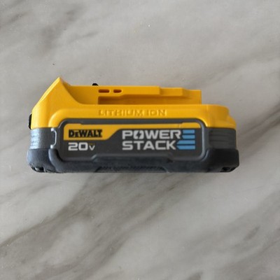 DEWALT Power Stack Compact Lithium-Ion Battery 1.7 Ah 20V MAX DCBP034