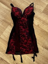 Ann Summers Kissing Cleavage Long Line Basque Set Black/Red