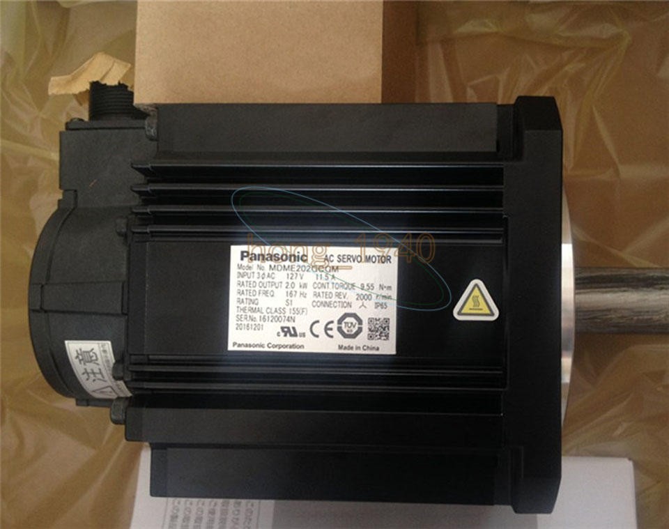 ONE NEW Panasonic Servo Motor MDME202GCGM
