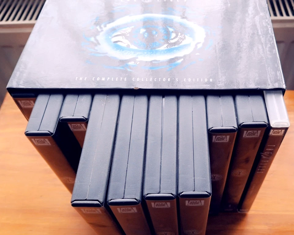 X-FILES - THE COMPLETE COLLECTION (DVD, 2008) 1-9 Seasons Plus Movie - Image 2 of 4