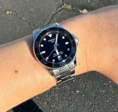 NEW TISSOT WATCH SEASTAR 1000 STAINLESS STEEL SILVER STRAP & BLACK DIAL 36mm