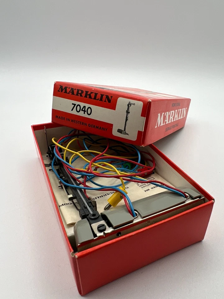 MARKLIN 7040  - SEGNALE PRINCIPALE A DUE VELE AC 1:87 H0 - Immagine 2 di 3