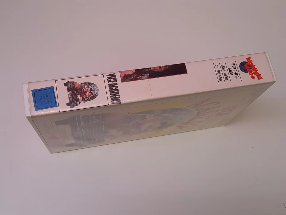 Vice Academy 1989 Uncut VHS German PAL Video Großbox Linnea Quigley Ginger Lynn - Bild 3 von 4