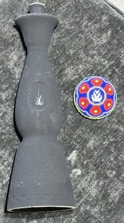 Authentic Clase Azul Mezcal Guerrero Bottle –EMPTY – Black Ceramic w/ Beaded Cap