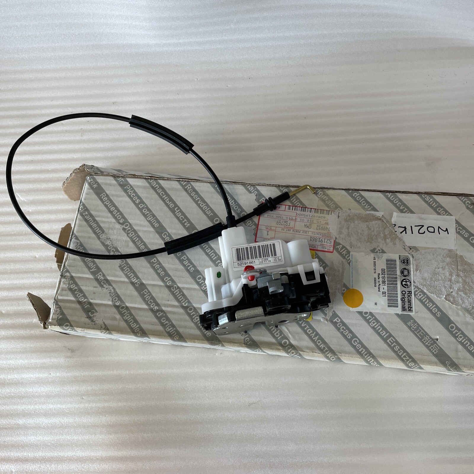 2020 Fiat 500 Drivers OFFSIDE Front Door Lock Catch Actuator 