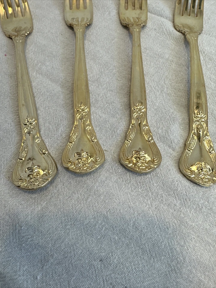 Juego de 4 tenedores de cena Godinger GRAND MASTER Gold Electro Plate de 7 1/2" Foto 3 de 4