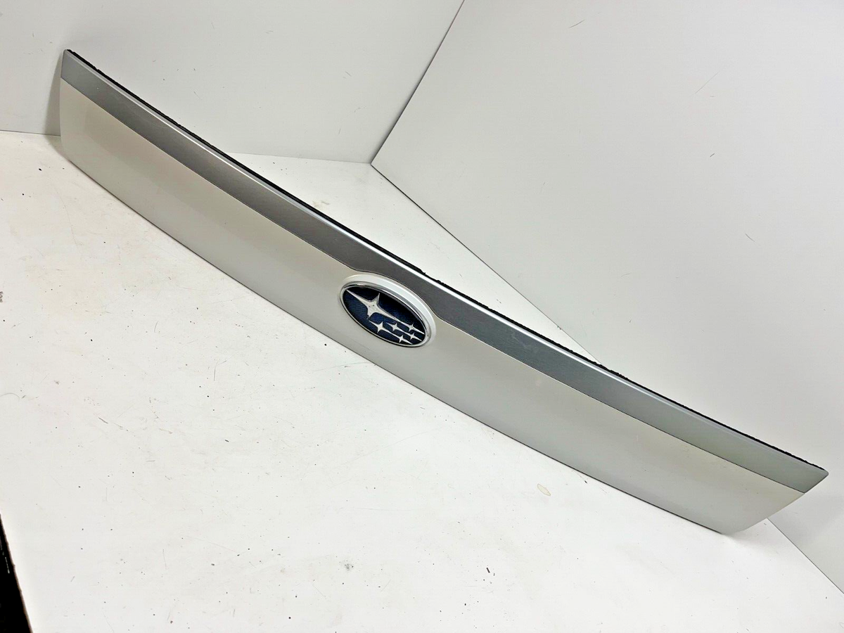 JDM SUBARU FORESTER SG5 SG9 KOUKI TAIL GATE CENTER GARNISH OEM | eBay