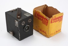 KODAK LONDON SIX-20 BROWNIE JUNIOR  TATTERED BOX/cks/199844