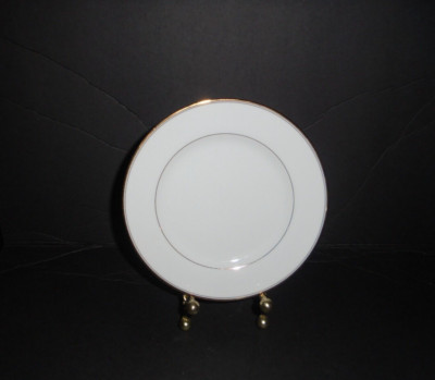 VINTAGE ROYALE ''GOLDEN CLASSIC'' 4574 - BREAD & BUTTER PLATE