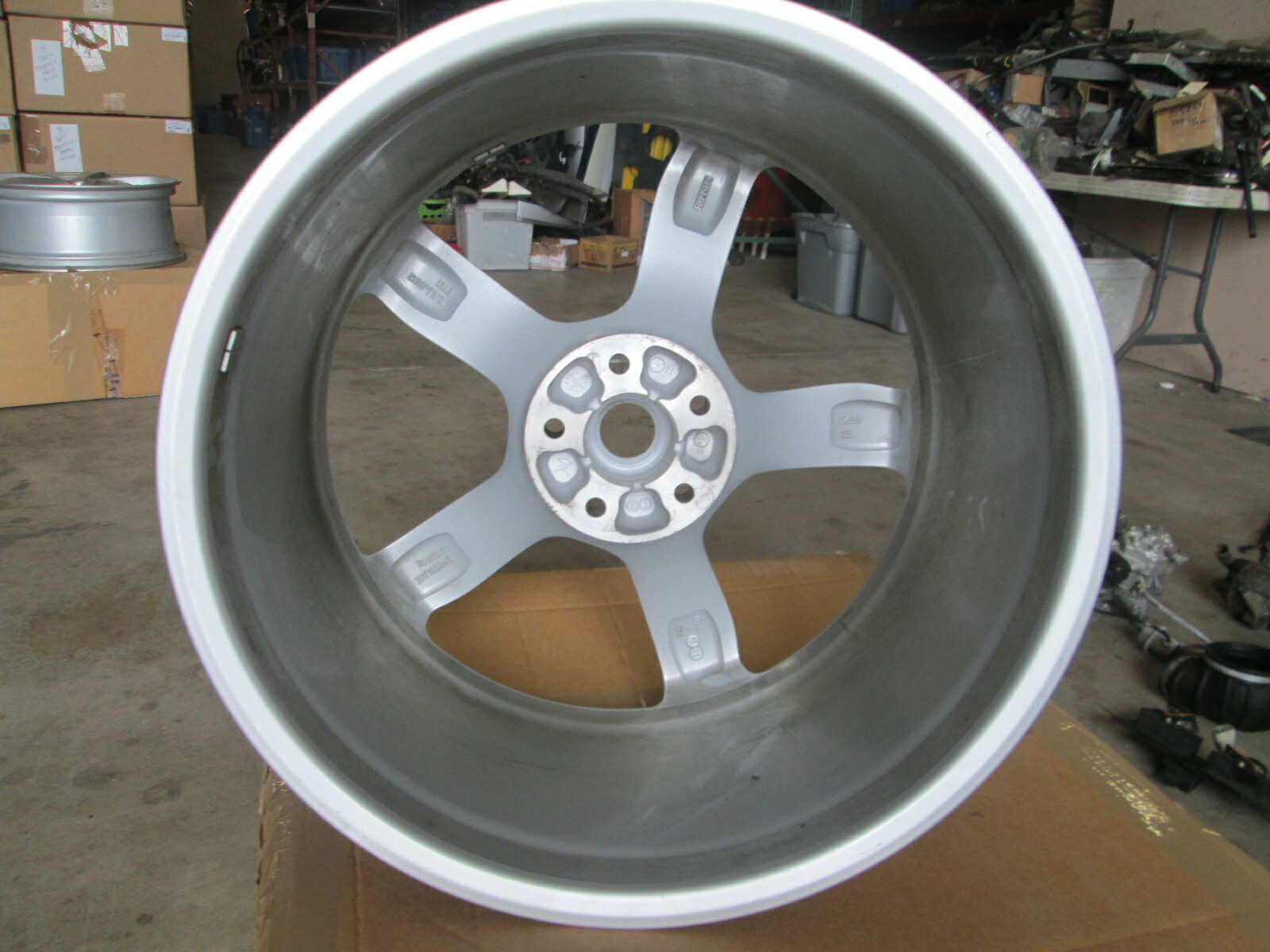 Ferrari Portofino Rear Alloy Silver Wheel / Rim  # 336551