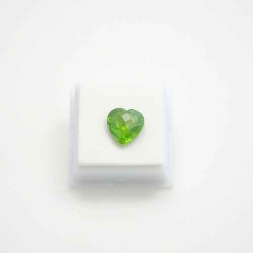 13.75ct Green Heart Cubic Zirconia - 13.8x13.8mm - Cubic Zirconia Loose Gemstone - Picture 5 of 5