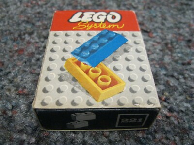 LEGO System box 221 with 26 bricks