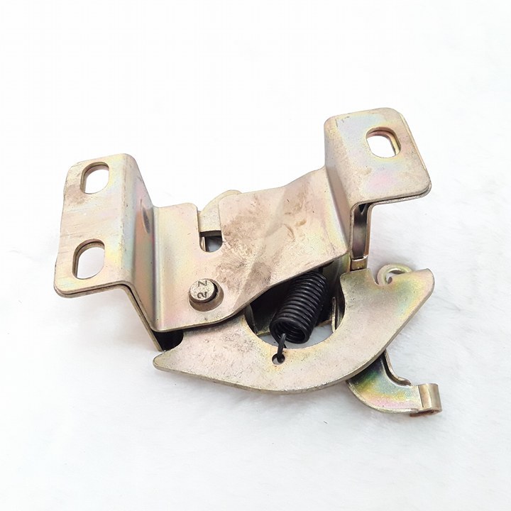 Datsun Nissan Cherry N10 Hood Frame Lock Lower Genuine Parts NOS  