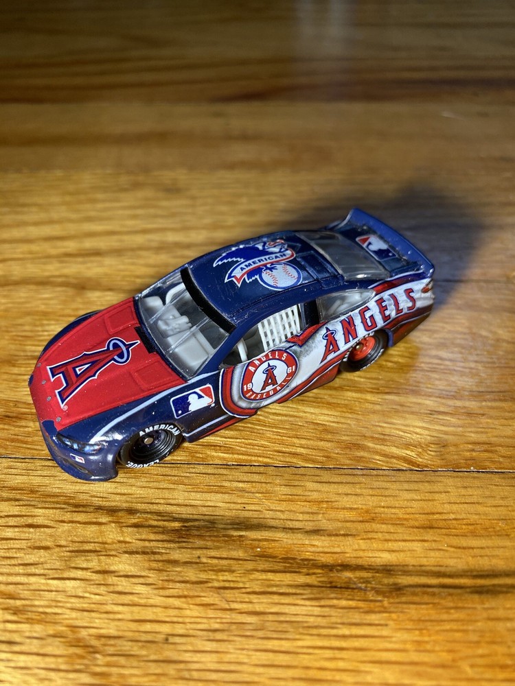 Lionel Racing Anaheim Angels MLB NASCAR 1:64 Die Cast Collectible • In protector