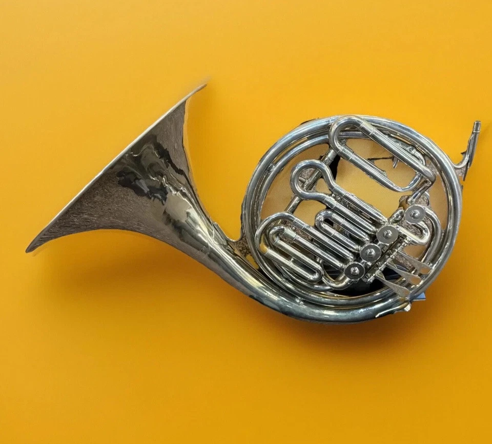 Vintage Getzen French Horn Silver - Image 2 of 4