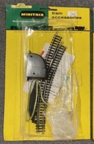 Interruptor remoto curvo Trix 4971 escala N Minitrix mano derecha R3 R4 | Zustand: New
