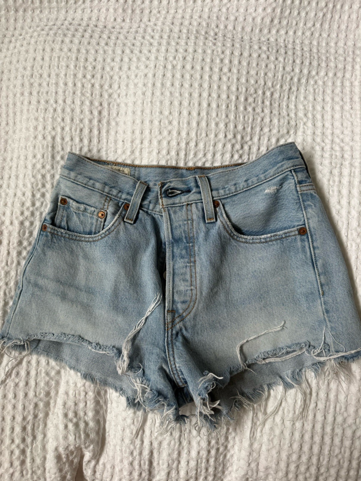 Levi's 501 Cut Off Denim Shorts Light Blue size 25
