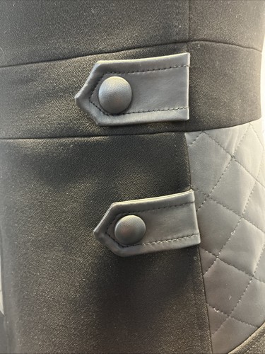 Karen Millen schwarz strukturiertes Krepp Pu Kontrast A-Linie Kleid Größe 10 neu mit Etikett - Bild 3 von 15
