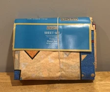 Manhattan Collection 80s 90s Full Sheet Set Geometric Bright Colors