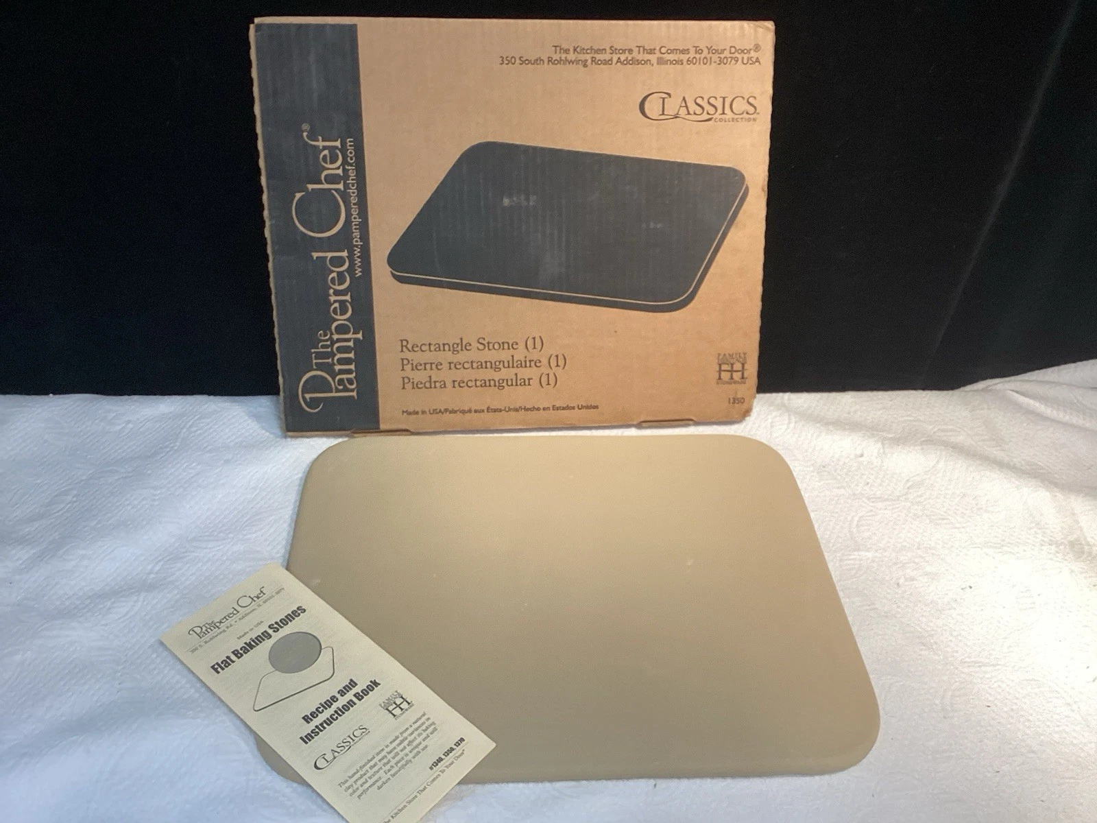 Pampered Chef 1350 Rectangle Baking Stone 12" x 15" Family Heritage Collection