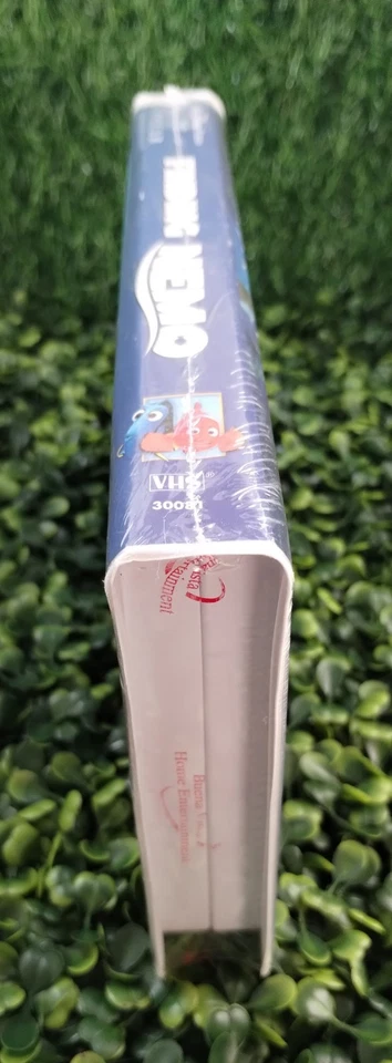 Disney Pixar Finding Nemo VHS Video BRAND NEW FACTORY SEALED Clamshell Case - Image 3 of 4