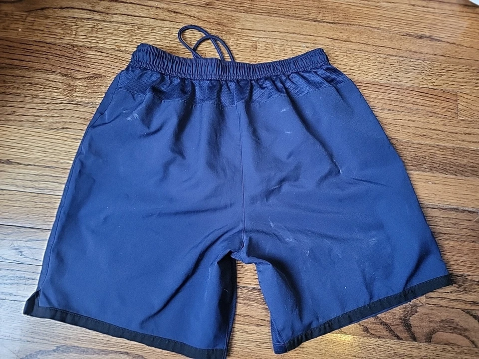 Manchester United 2013 2014 Mens Shorts - Image 4 of 4