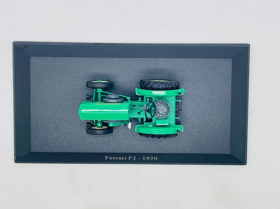 UNIVERSAL HOBBIES 6033 FERRARI F2 1950 1.43 - Photo 3/4