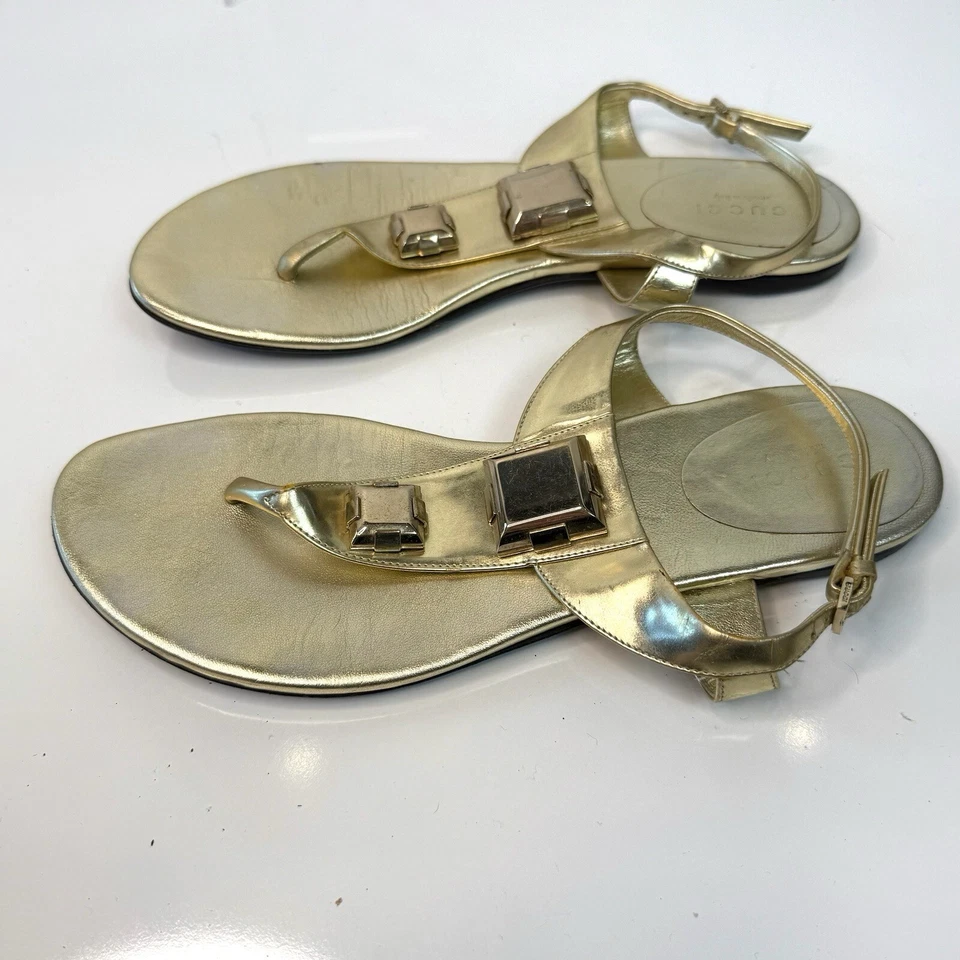 Gucci Size 37 7 Gold Leather Strappy Flat Vintage Sandals - Image 4 of 4