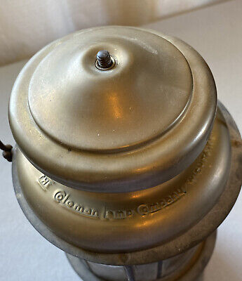 VINTAGE 1920'S COLEMAN LAMP COMPANY QUICK LITE 2 MANTLE VINTAGE 1920'S COLEMAN LAMP COMPANY QUICK LITE 2 MANTLE