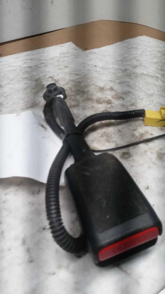 2017 KIA Sorento OEM Grey Seat Belt 4DR 101K Miles Genuine Part 88830C6510WK Foto 2 de 3