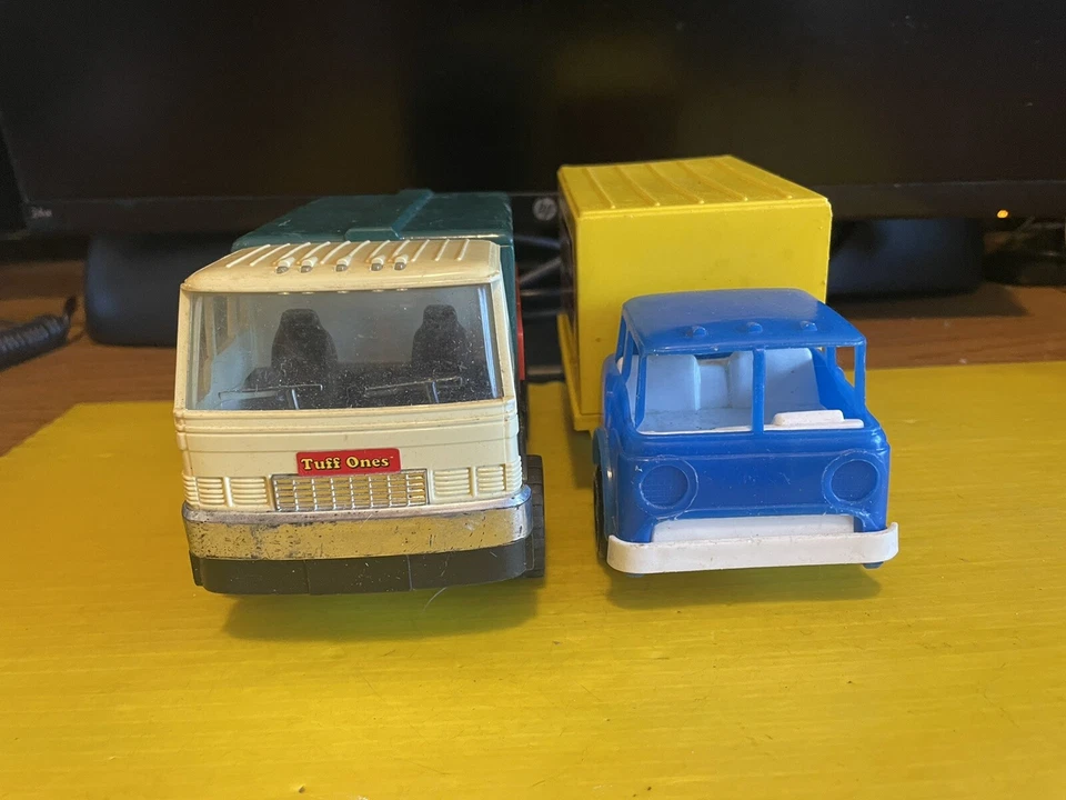 Camión de reciclaje de metal Remco 1994 1/24 y camión de reparto Hertz de plásticos gay usado difícil de encontrar Foto 2 de 4