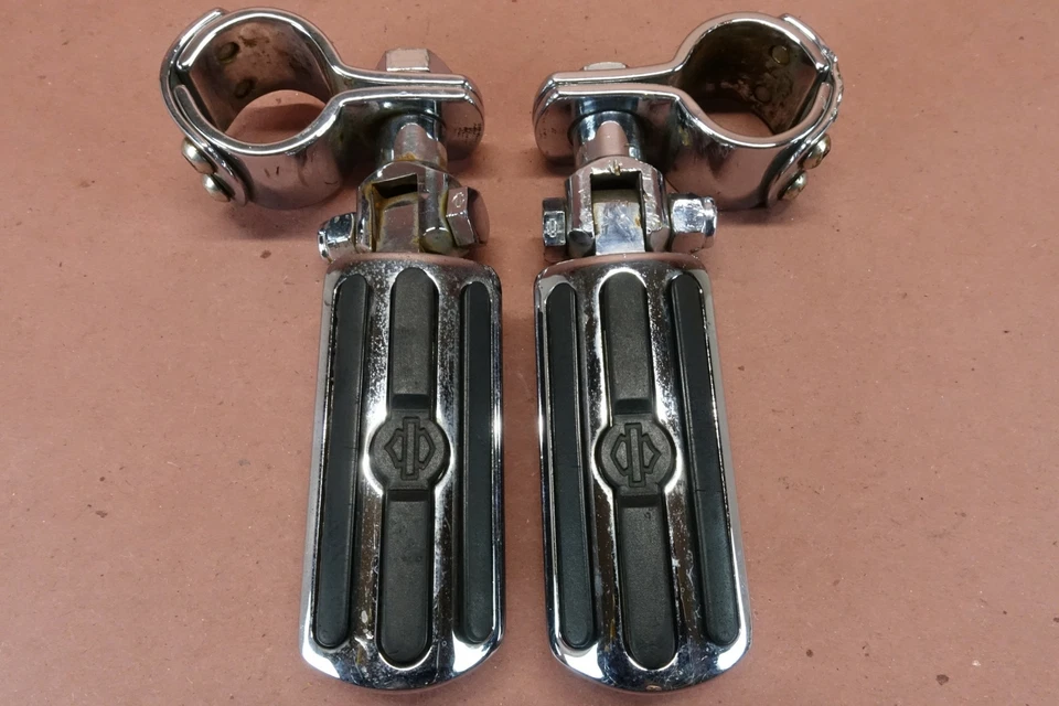 Harley-Davidson Softail Fat Boy 2000-2005 clavijas cromadas para carretera Foto 3 de 4