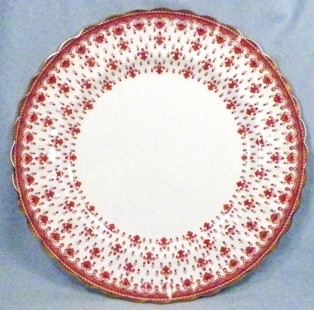Spode Fleur de Lis Lys Dinner Plate Y7481 Red Bone China Gold Trim