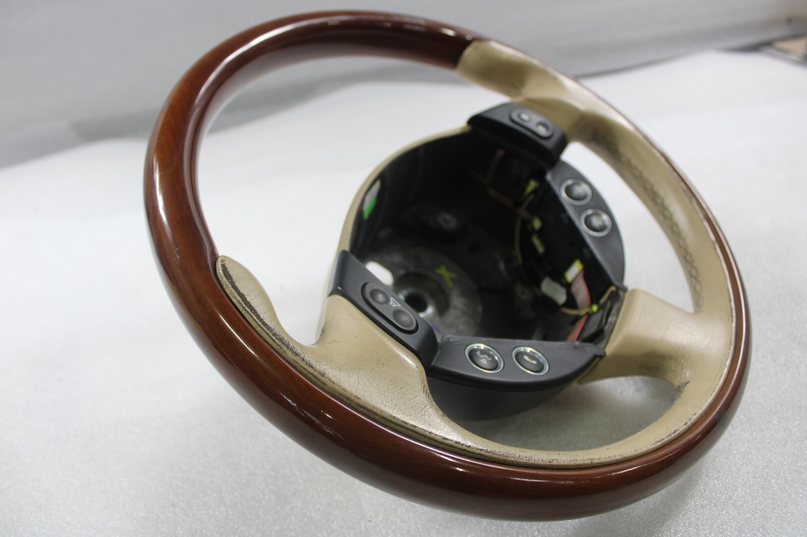 2010 Maserati Quattroporte, Wheel, Cream w/wood trim, Used, P/N 981423100