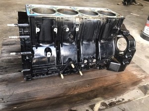 MerCruiser Mercury Marine 3.7 L 470 engine block case 4 cylinder