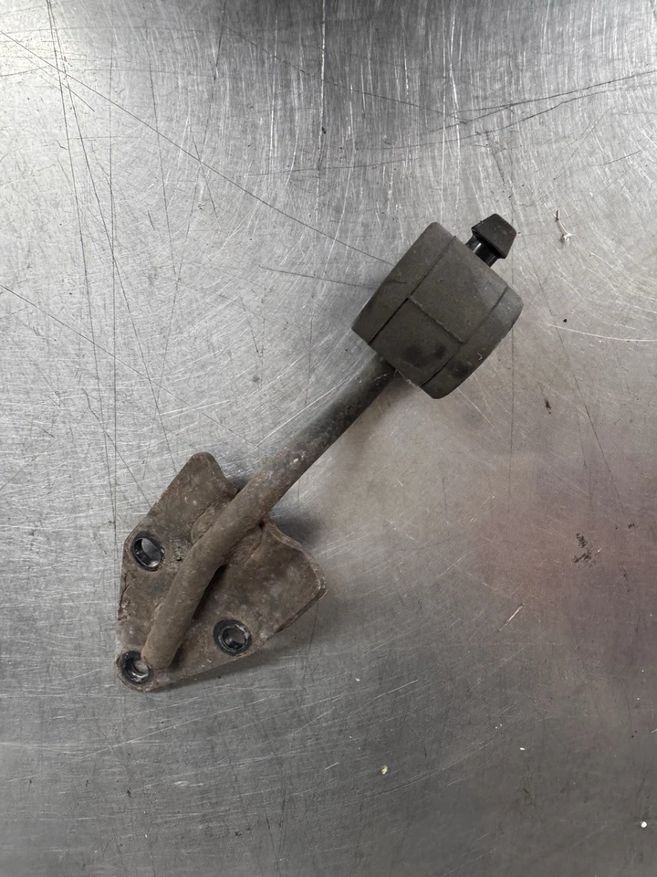 2009-2020 Nissan 370z Left Exhaust Bracket OEM LJ40 - Image 2 of 2