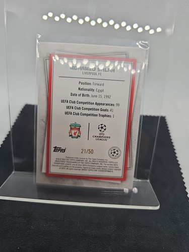 MOHAMED SALAH UEFA SUPERSTARS 2022-23 GIALLO DORATO HOLO FOIL /50 - Foto 2 di 2