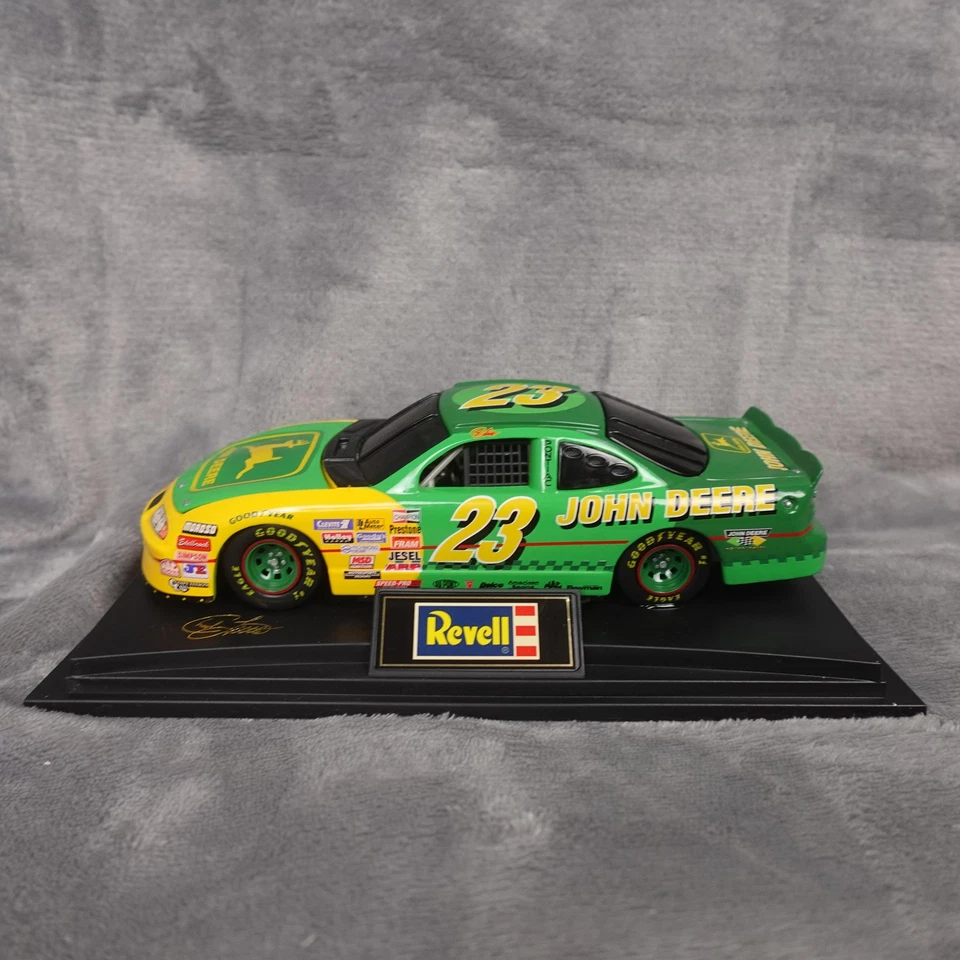 Винтажный литой банк 1996 Revell John Deere No23 Chad Little 1:24 Grand Prix с сертификатом подлинности - Изображение 3 из 4