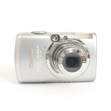 Canon PowerShot Digital ELPH SD700 IS / Digital IXUS 800 IS 6.0MP Digital Camera
