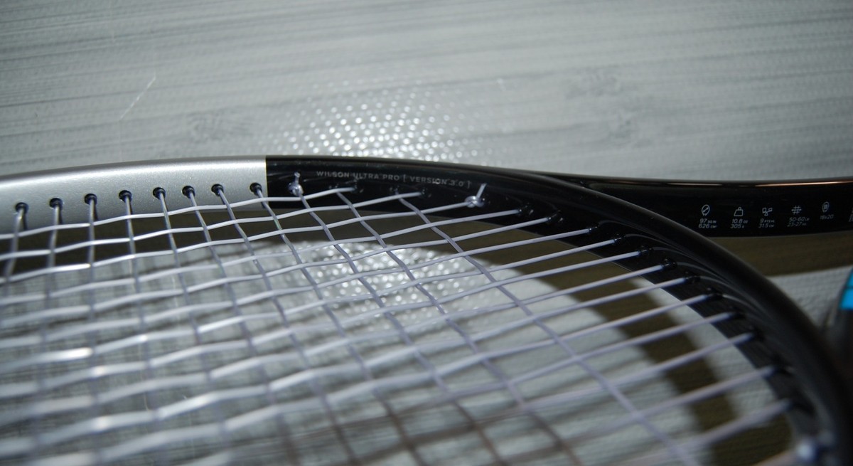 WILSON Ultra Pro 18x20 V3 H19 Tennis Racquet Grip Size 4 3/8, L3