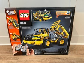 LEGO Technic 42030 Volvo L350F Wheel Loader &ndash; NEW Sealed &ndash; Retired &ndash; US Seller