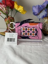 Vera Bradley Zip ID Case NWT - Loves Me Retired Pattern - Card Holder