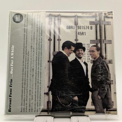Bernat Font Trio Out For A While Western Music Jazz