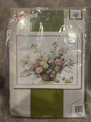 Lanarte ''Bouquet of Roses'' Counted Cross Stitch Kit