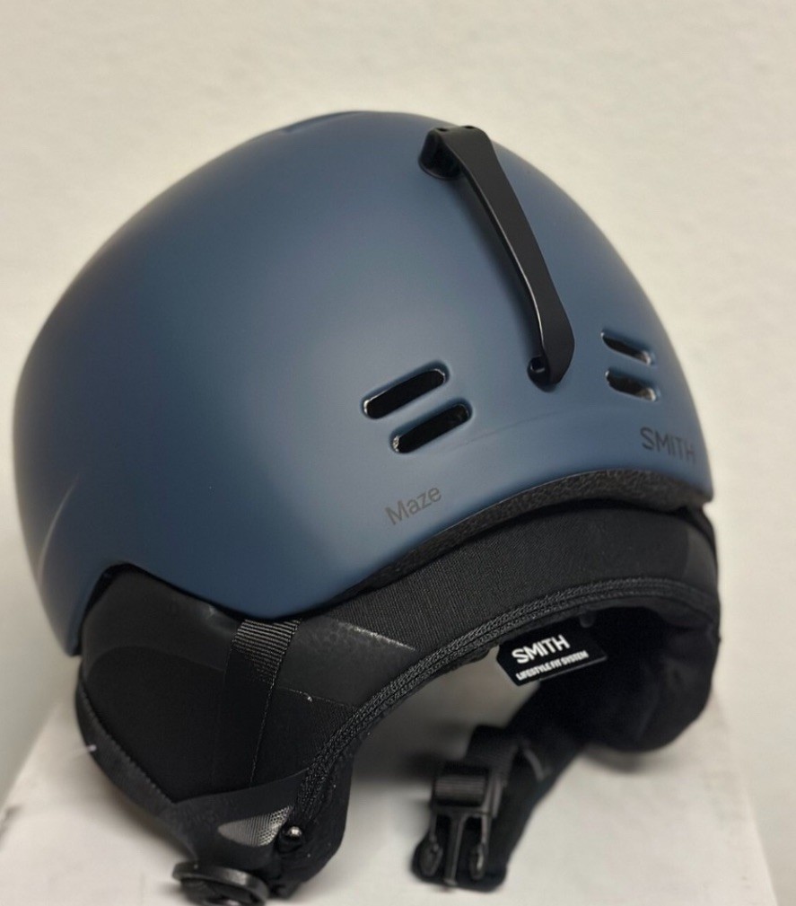 https www.levelninesports.com smith-maze-helmet-2017 273 5071 New! Smith Maze Winter sports Helmet Size Small 51-55cm Matte French Navy