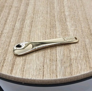 Authentic Christian Dior Prestige 18k Gold Plated Mini Spoon Pendant Charm Applicator