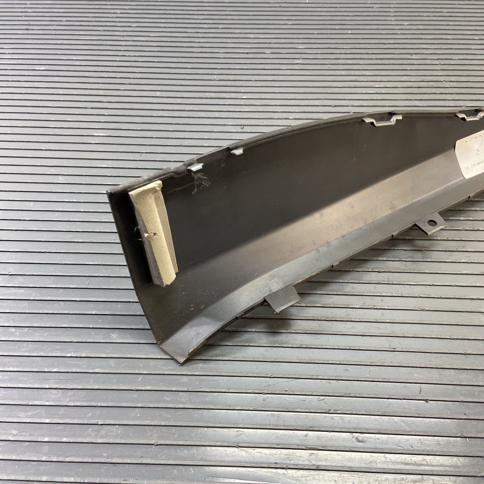 2014-2020 BMW i8 I12 Right Side Door Sill Scuff Plate Molding Cover OEM *NOTE*